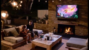 العلاج البصري: أجهزة تلفزيون ذات مشاهد محيطة مريحة وعروض طبيعية