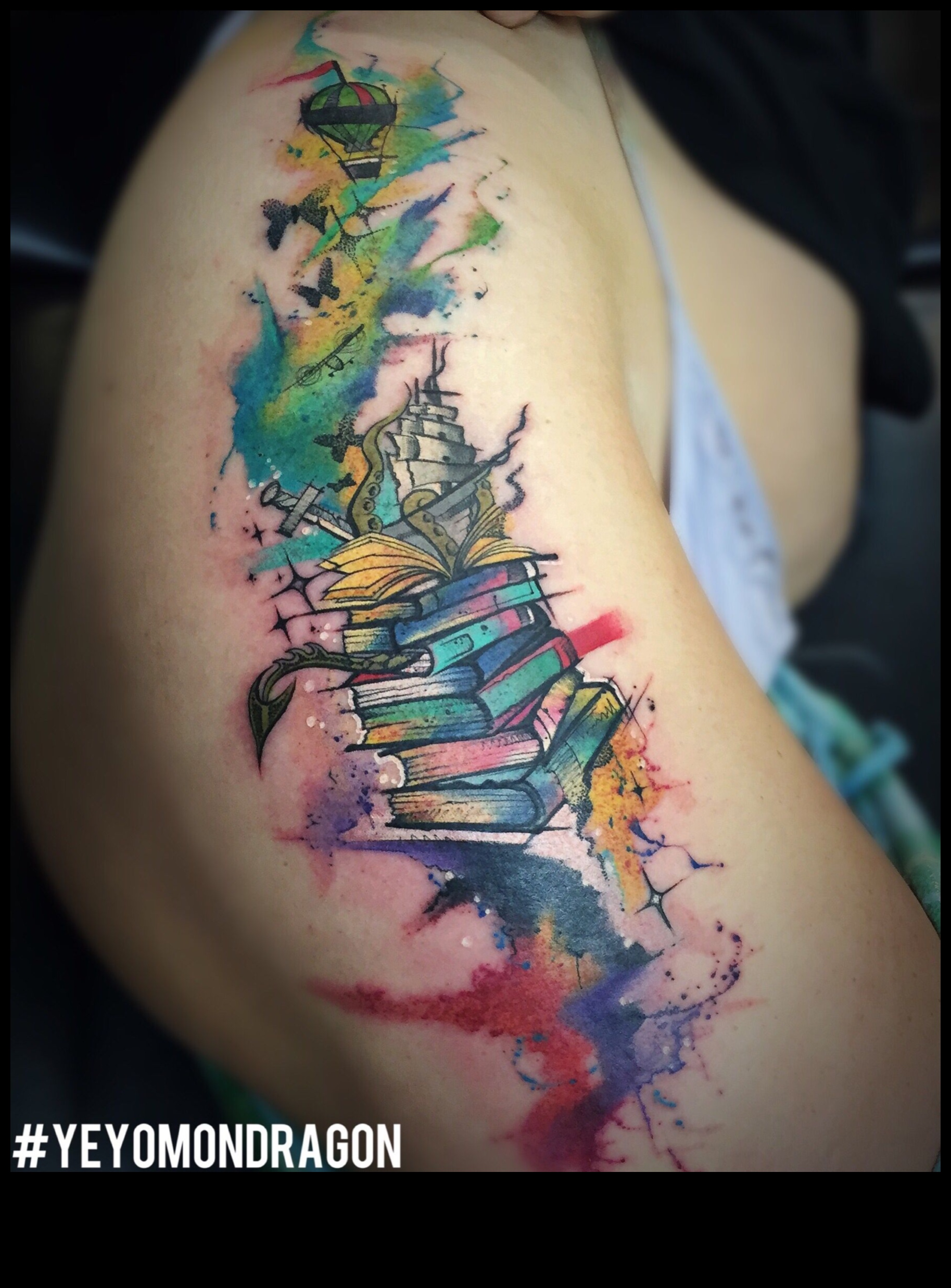 انغمس في الوشم بالألوان المائية Chroma الذي يحكي القصص 2 انغمس في Chroma: الوشم بالألوان المائية الذي يروي القصص