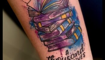 انغمس في Chroma: الوشم بالألوان المائية الذي يروي القصص