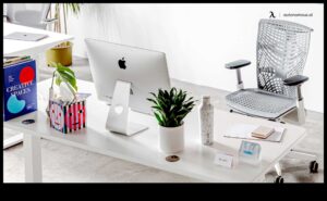 تصميم مكتب الكمبيوتر المحمول: ملحقات لإنشاء مساحة عمل منتجة