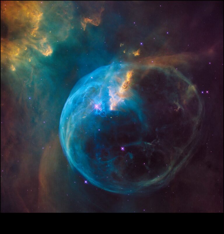 الروايات السديمية: قصص من أعماق الفضاء المتلألئة